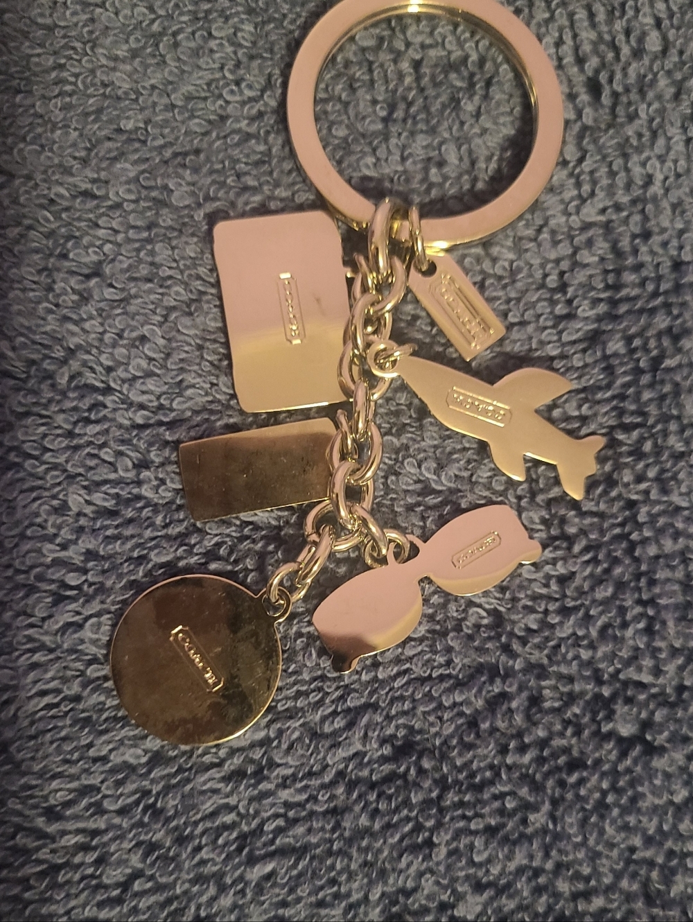 Coach World Traveler Vintage Keychain - Picture 2 of 4